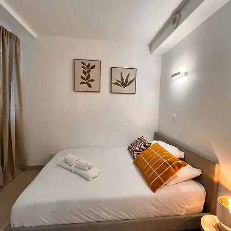 Your Place In Appartamento Parigi